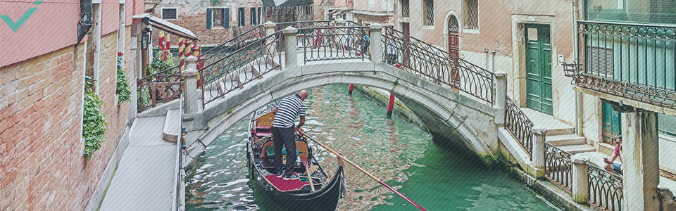 Although there were many dialects at the time, prominent Italian writer Dante and linguist Petrarch paved the way for the Tuscan dialect to become the national language of Italy.